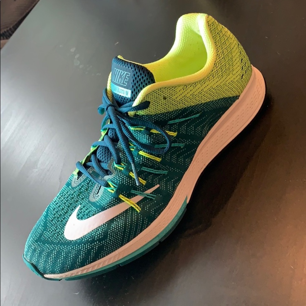 Nike Air Zoom’s Elite 8, size 11 men’s sneakers